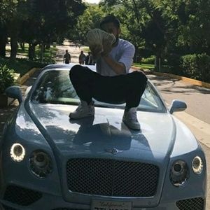 Meet your Posher, Joseph